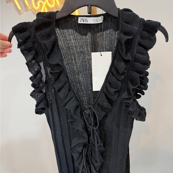 Zara Black Ruffle-Front Knit Top - Picture 3 of 8